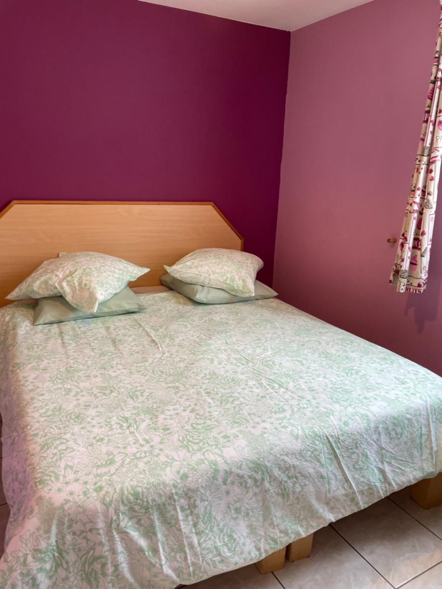 Bed and Breakfast La Ferme De Montard Montmorot Pokoj fotografie