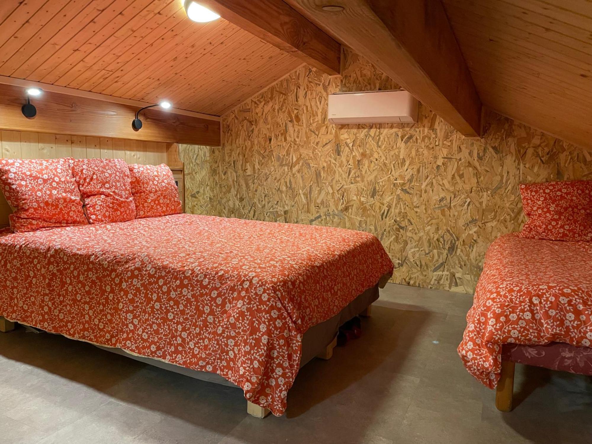 Bed and Breakfast La Ferme De Montard Montmorot Exteriér fotografie